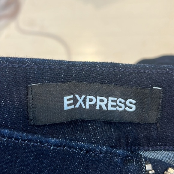 Express dark denim wide leg super high rise Jeans size 2 short. - Picture 7 of 10